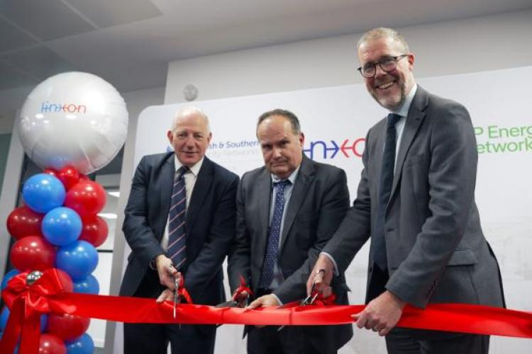 Linxon opens first Scottish office Linxon opens first Scottish office