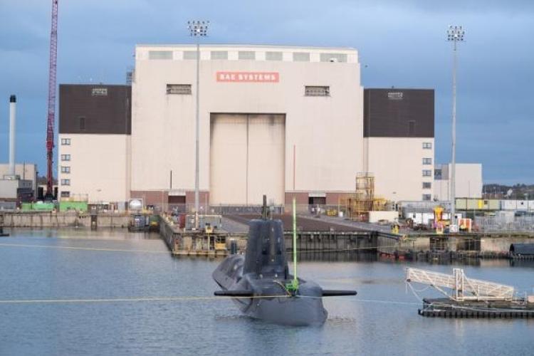 HMS Agamemnon completes first dive